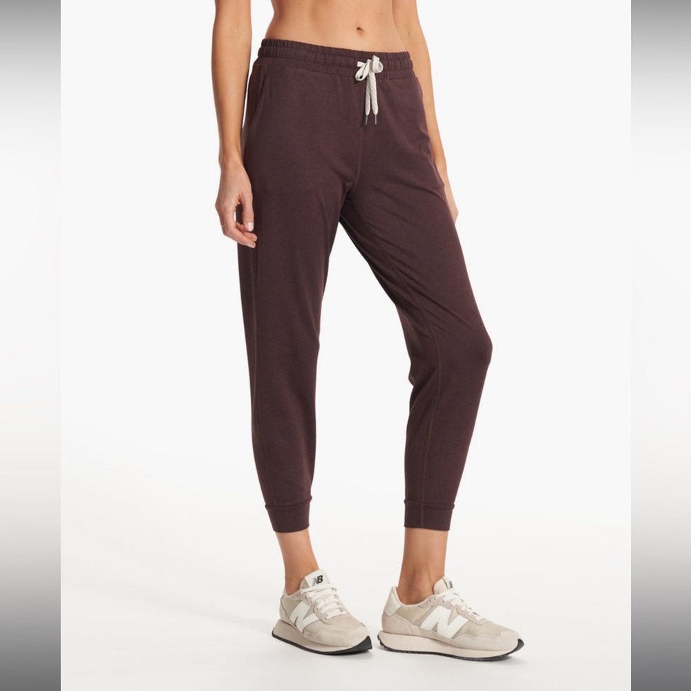 Vuori Women’s Performance Jogger Mahogany Heather Size Small